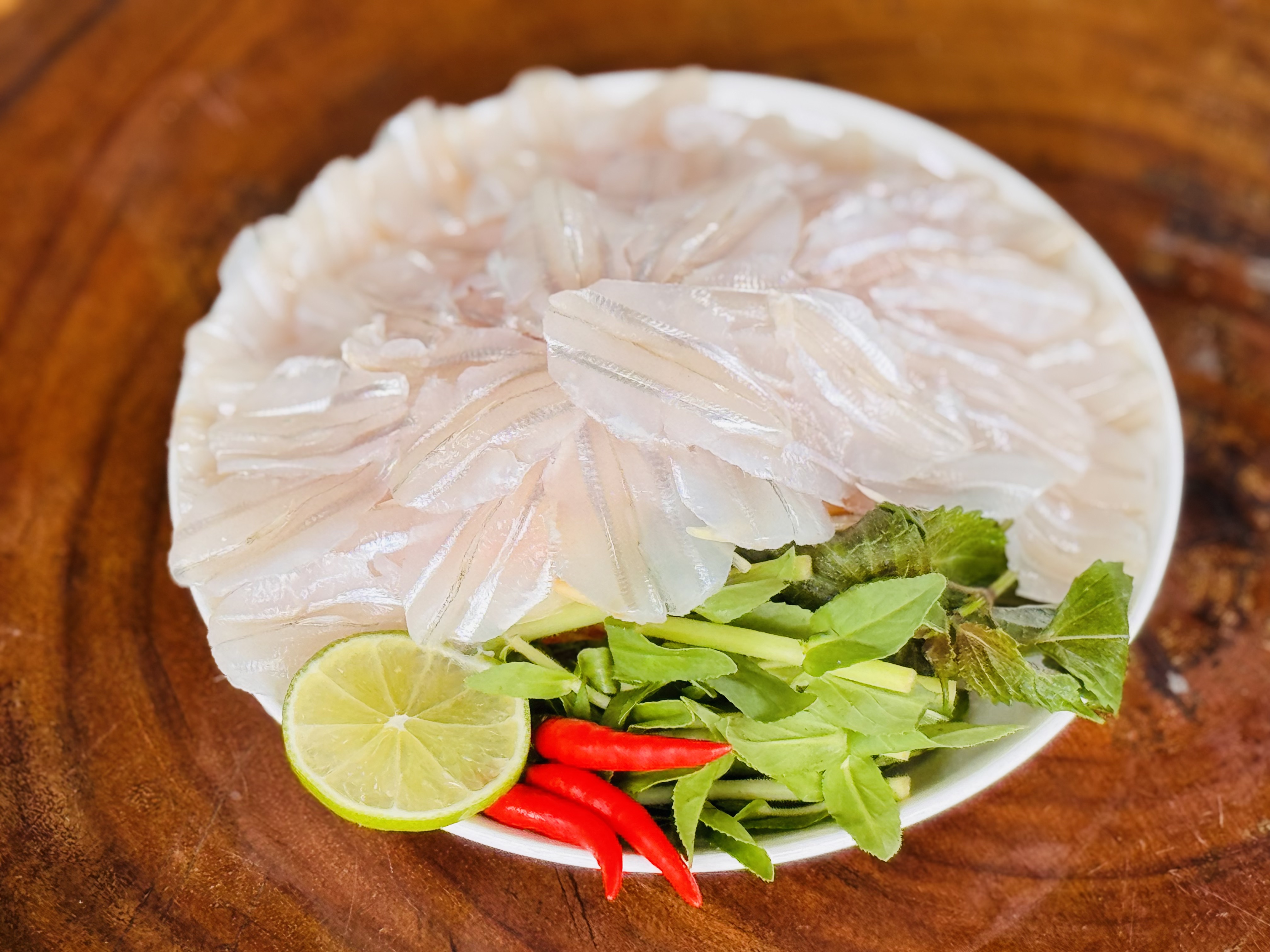 Đến Nha Trang mà chưa ăn gỏi cá mai 79k ở Cá Mai 79 thì coi như… chưa trọn vẹn!